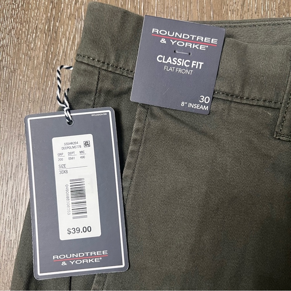 Roundtree & Yorke Men's Classic Fit Olive Green 8” Flat Front Shorts size 30